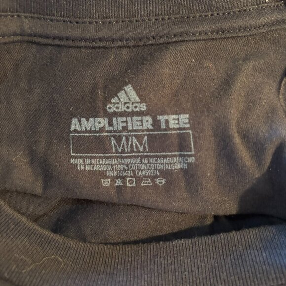 New Set of 2 Men's Adidas Amplifier T Shirts Gray Black Logo M Medium - Picture 5 of 13